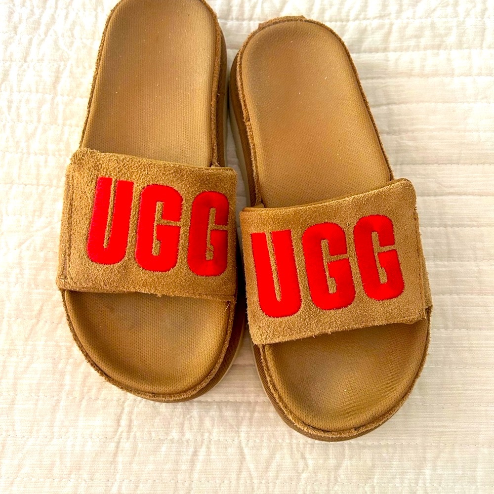 UGG Tan and Red Slippers Comfortable Slip-On Design